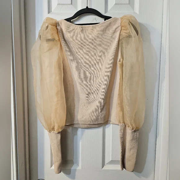 Alice + Olivia ABELLA PUFF SLEEVE CROP TOP - Picture 6 of 7